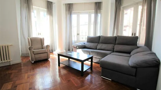 Rooms in Madrid Centro - photo 2