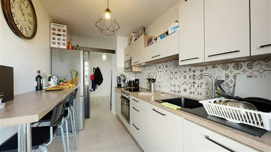 Rooms in Lyon - photo 8