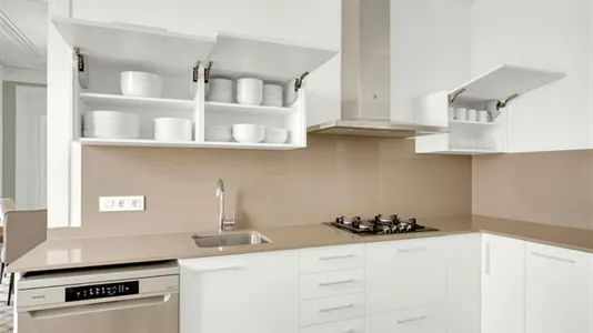 Apartments in Barcelona Ciutat Vella - photo 9