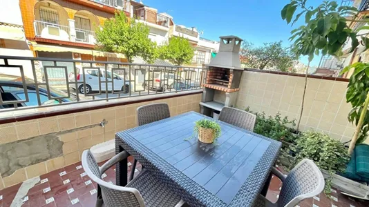 Rooms in Santiponce - photo 8