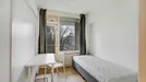 Room for rent, Rotterdam, &lt;span class=&quot;blurred street&quot; onclick=&quot;ProcessAdRequest(10402133)&quot;&gt;&lt;span class=&quot;hint&quot;&gt;See streetname&lt;/span&gt;[xxxxxxxxxxxxx]&lt;/span&gt;