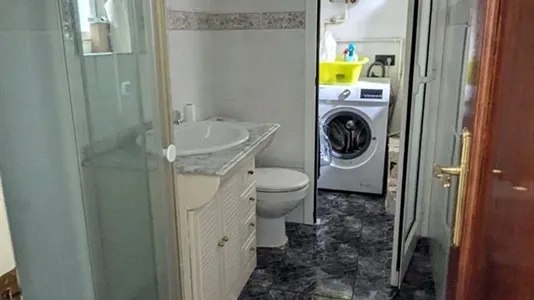 Rooms in Barcelona Sants-Montjuïc - photo 5