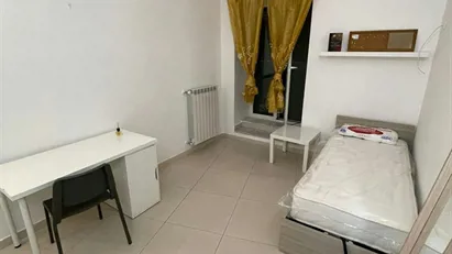 Room for rent in Napoli Municipalità 2, Naples