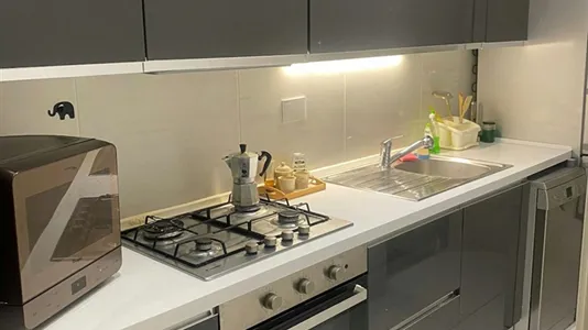 Rooms in Roma Municipio II – Parioli/Nomentano - photo 5