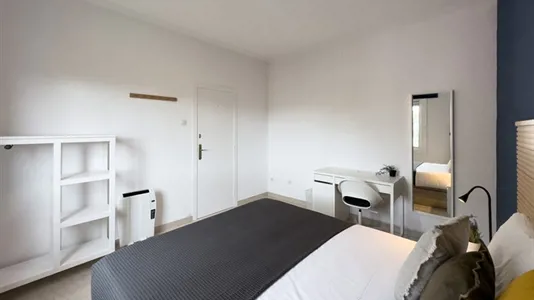 Rooms in Barcelona Eixample - photo 2