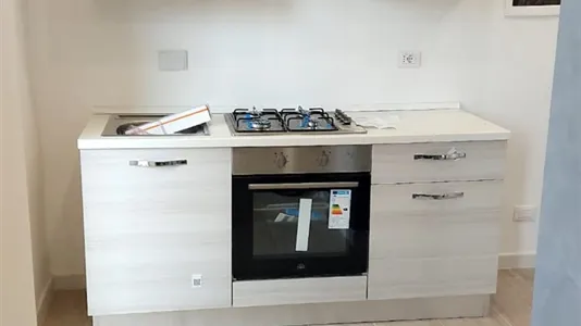 Rooms in Roma Municipio XIV – Monte Mario - photo 10