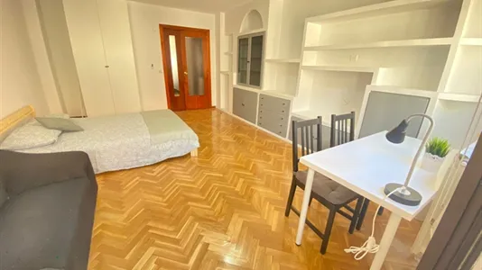 Rooms in Madrid Fuencarral-El Pardo - photo 7