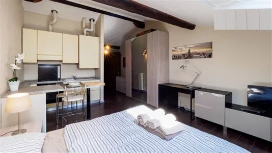 Apartments in Milano Zona 8 - Fiera, Gallaratese, Quarto Oggiaro - photo 5