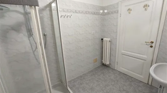 Rooms in Florence - photo 8
