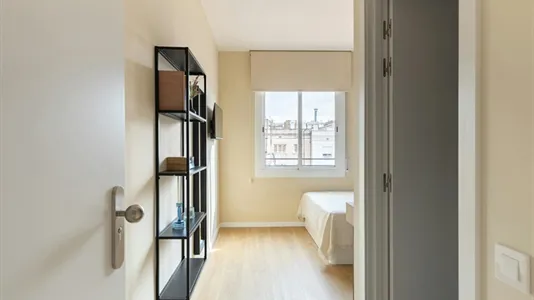 Rooms in Barcelona Sarrià-St. Gervasi - photo 2