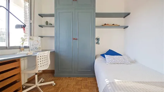 Rooms in Madrid Fuencarral-El Pardo - photo 1