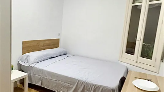 Rooms in Madrid Retiro - photo 8