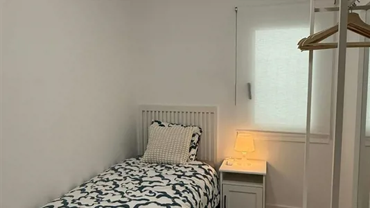 Rooms in Cornellà de Llobregat - photo 2