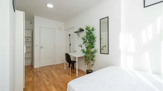Rooms in Madrid Chamberí - photo 1