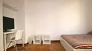 Room for rent, Milano Zona 2 - Stazione Centrale, Gorla, Turro, Greco, Crescenzago, Milan, Via Lecco