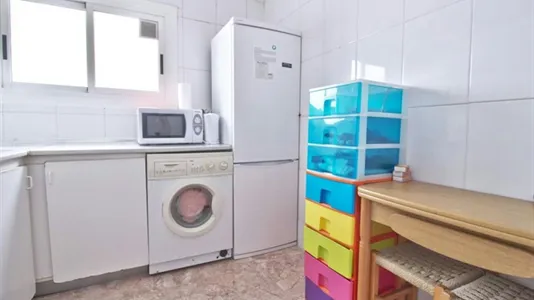 Rooms in el Camí de Vera - photo 10