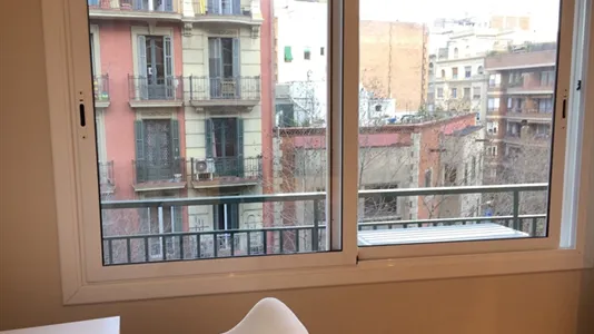 Rooms in Barcelona Eixample - photo 6
