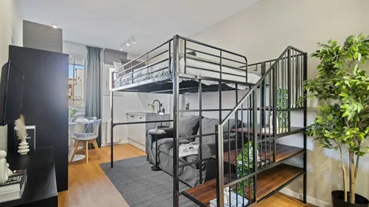 Rooms in Barcelona Sant Martí - photo 2