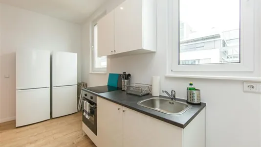 Rooms in Berlin Mitte - photo 9