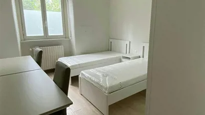 Room for rent in Milano Zona 5 - Vigentino, Chiaravalle, Gratosoglio, Milan