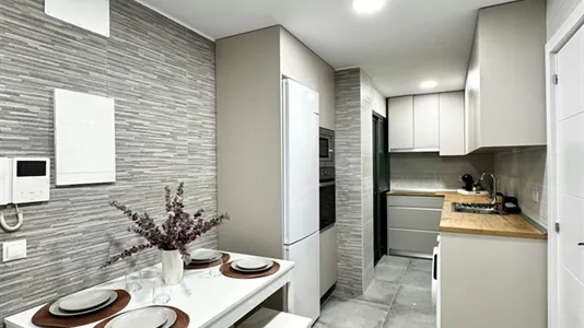 Rooms in Madrid Chamartín - photo 7