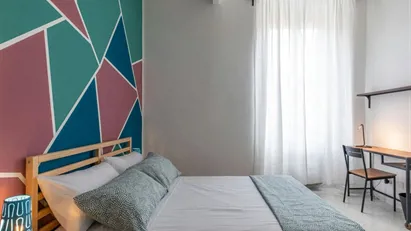 Room for rent in Bari, Puglia