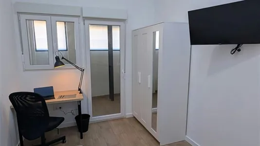 Apartments in Burjassot - photo 4