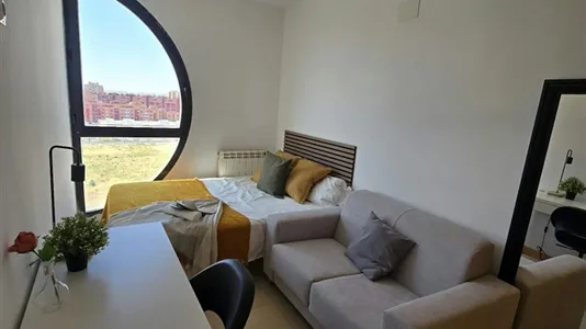 Rooms in Parla - photo 5