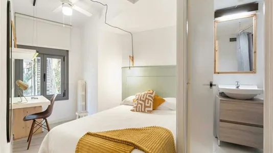 Rooms in Madrid Centro - photo 6