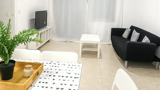 Houses in Fuenlabrada - photo 1