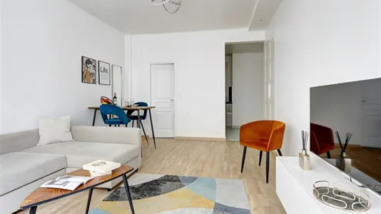 Apartments in Paris 16éme arrondissement (North) - photo 6