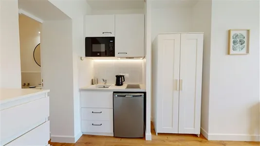 Rooms in Nanterre - photo 3