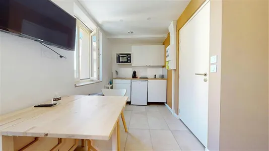 Apartments in Saint-Étienne - photo 3