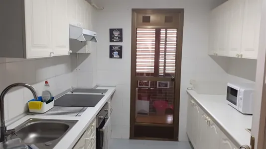 Rooms in Pozuelo de Alarcón - photo 5