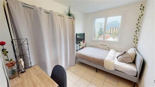 Rooms in Grenoble - photo 1