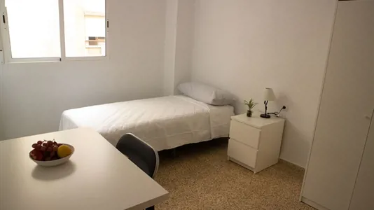 Rooms in Valencia Camins al Grau - photo 2