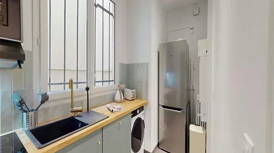Rooms in Paris 8ème arrondissement - photo 5