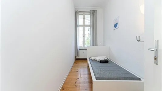 Rooms in Berlin Friedrichshain-Kreuzberg - photo 8