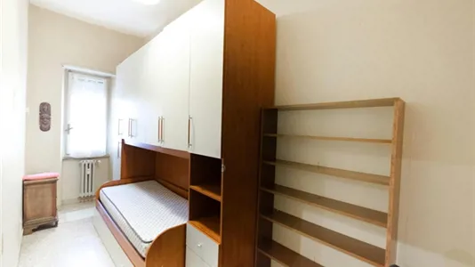 Rooms in Roma Municipio V – Prenestino/Centocelle - photo 1