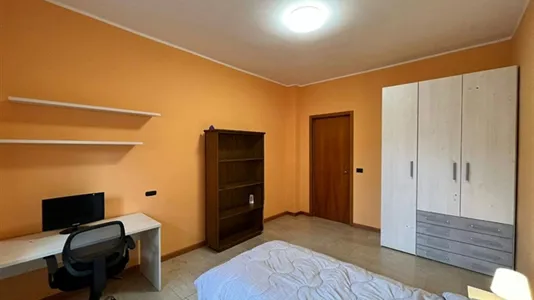 Rooms in Turin - photo 3