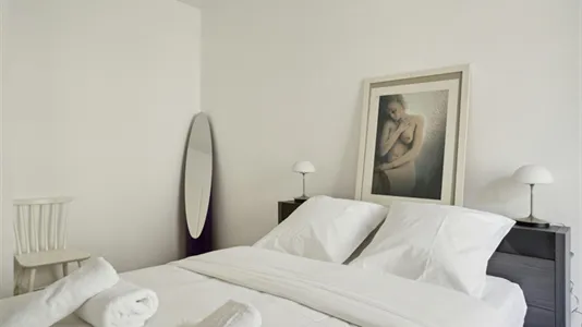 Apartments in Paris 16ème arrondissement (South) - photo 4