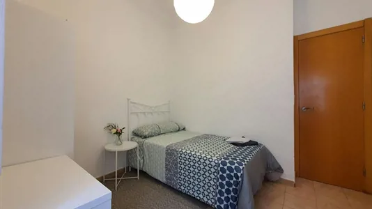 Rooms in Valencia Ciutat Vella - photo 3