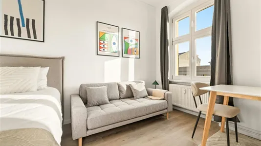 Apartments in Berlin Lichtenberg - photo 2