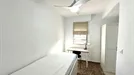Room for rent, Valencia L'Eixample, Valencia (region), &lt;span class=&quot;blurred street&quot; onclick=&quot;ProcessAdRequest(13468787)&quot;&gt;&lt;span class=&quot;hint&quot;&gt;See streetname&lt;/span&gt;[xxxxxxxxxxxxx]&lt;/span&gt;