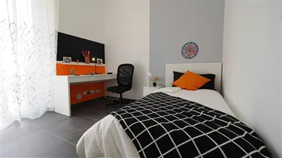 Room for rent in Turin, Piemonte