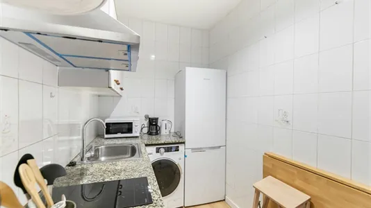 Apartments in Barcelona Eixample - photo 6