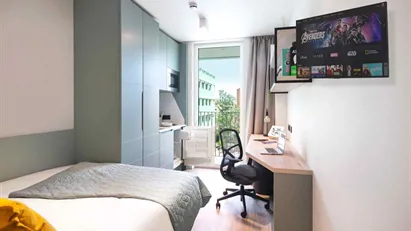 Room for rent in Barcelona Sarrià-St. Gervasi, Barcelona