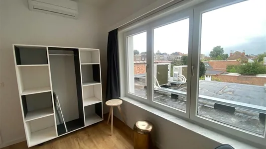 Rooms in Brussels Anderlecht - photo 2