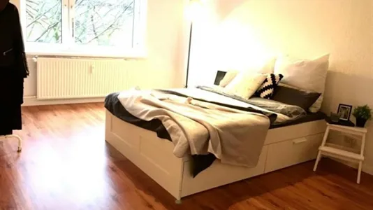 Rooms in Hamburg Nord - photo 2