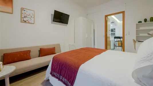 Rooms in Madrid Centro - photo 4